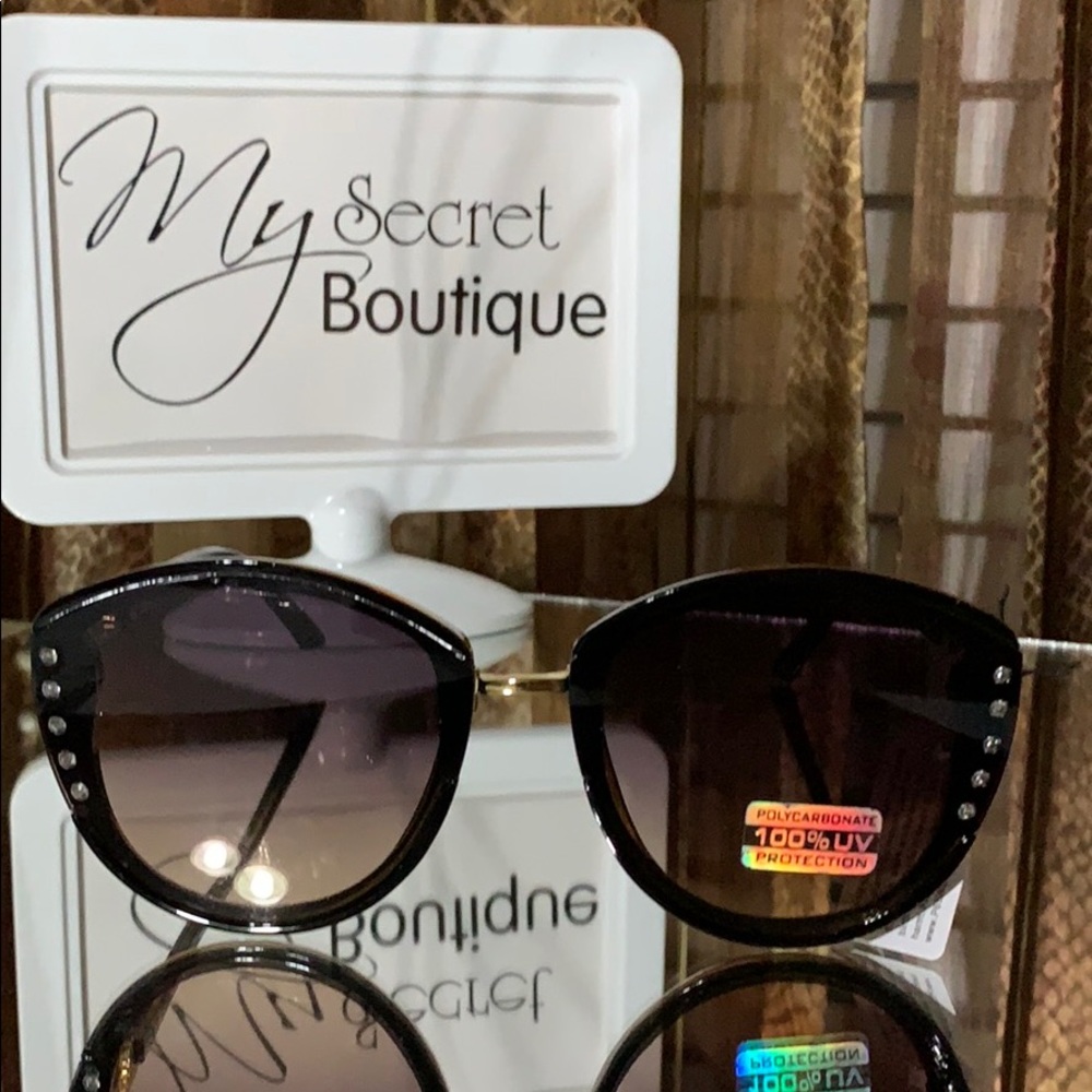 💎2/$20 Sunglasses✨